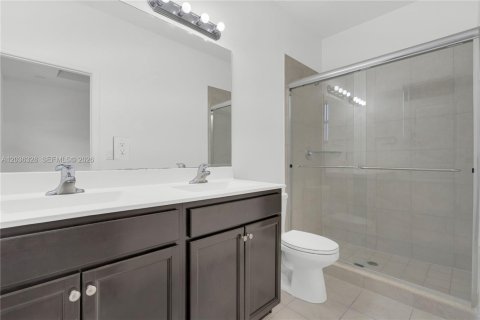 Townhouse in Homestead, Florida 3 bedrooms, 123.19 sq.m. № 2154507 - photo 20