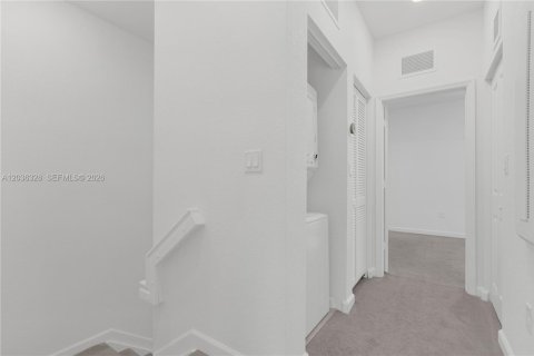 Townhouse in Homestead, Florida 3 bedrooms, 123.19 sq.m. № 2154507 - photo 21