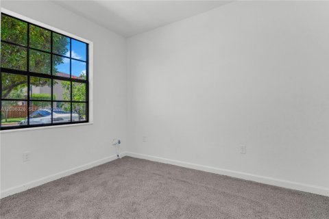 Townhouse in Homestead, Florida 3 bedrooms, 123.19 sq.m. № 2154507 - photo 26