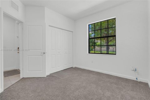 Townhouse in Homestead, Florida 3 bedrooms, 123.19 sq.m. № 2154507 - photo 27