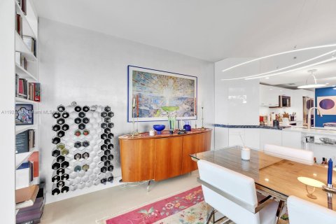 Condominio en venta en Aventura, Florida, 4 dormitorios, 291.9 m2 № 2089834 - foto 10