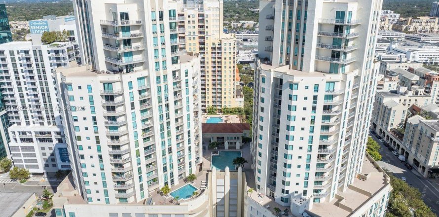 Condo à Miami, Floride, 1 chambre  № 1960973