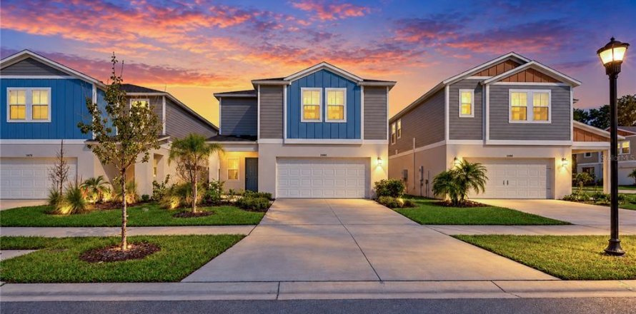 House in Riverview, Florida 4 bedrooms, 206.8 sq.m. № 2418389