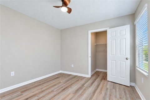 House in Riverview, Florida 4 bedrooms, 206.8 sq.m. № 2418389 - photo 24
