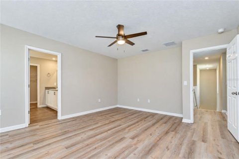 House in Riverview, Florida 4 bedrooms, 206.8 sq.m. № 2418389 - photo 17