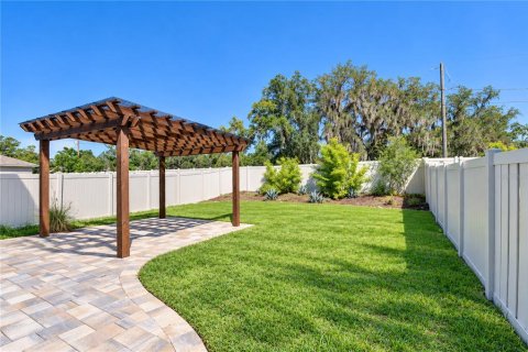 House in Riverview, Florida 4 bedrooms, 206.8 sq.m. № 2418389 - photo 2
