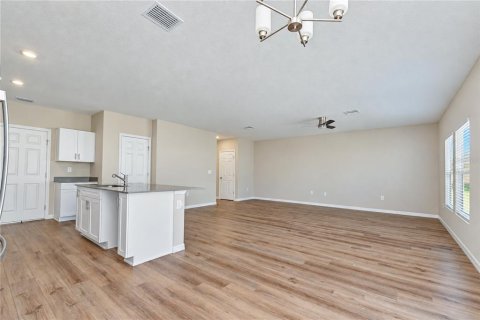 House in Riverview, Florida 4 bedrooms, 206.8 sq.m. № 2418389 - photo 13