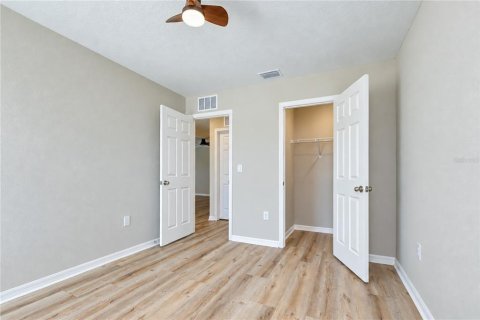 House in Riverview, Florida 4 bedrooms, 206.8 sq.m. № 2418389 - photo 22