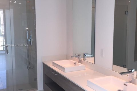 Condominio en venta en Miami, Florida, 2 dormitorios, 107.3 m2 № 1985601 - foto 12