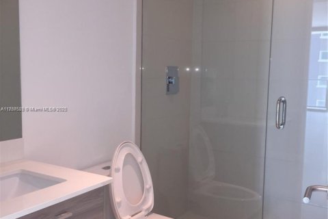 Condominio en venta en Miami, Florida, 2 dormitorios, 107.3 m2 № 1985601 - foto 11
