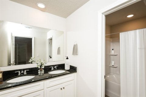 Adosado en alquiler en Merrit Island, Florida, 3 dormitorios, 151.99 m2 № 1658254 - foto 8