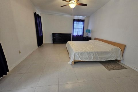 House in Clearwater, Florida 4 bedrooms, 174.47 sq.m. № 2094431 - photo 14