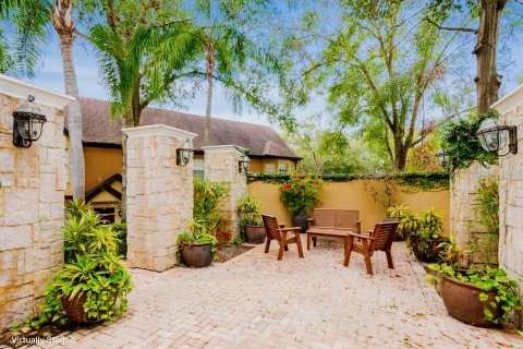 Condominio en alquiler en Orlando, Florida, 2 dormitorios, 97.64 m2 № 1647965 - foto 17