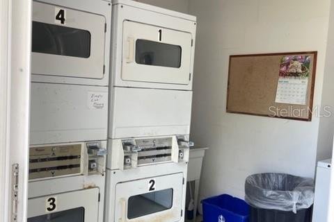 Condominio en alquiler en Sarasota, Florida, 2 dormitorios, 68.1 m2 № 1737404 - foto 13