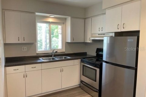 Condominio en alquiler en Sarasota, Florida, 2 dormitorios, 68.1 m2 № 1737404 - foto 2