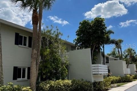 Condominio en alquiler en Sarasota, Florida, 2 dormitorios, 68.1 m2 № 1737404 - foto 12
