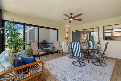 Condo in Fort Myers, Florida, 2 bedrooms  № 1625246 - photo 21