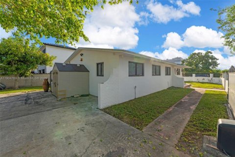 Снять в аренду виллу или дом в Суитуотер, Флорида 4 спальни, 132.48м2, № 1955230 - фото 13