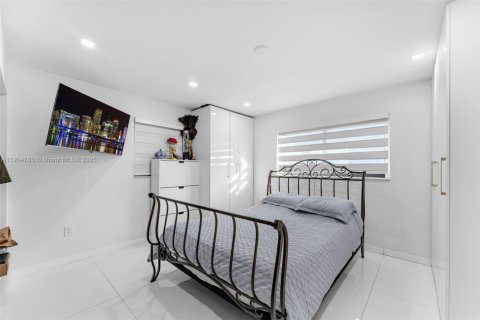 Снять в аренду виллу или дом в Суитуотер, Флорида 4 спальни, 132.48м2, № 1955230 - фото 7