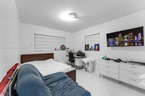 Снять в аренду виллу или дом в Суитуотер, Флорида 4 спальни, 132.48м2, № 1955230 - фото 10