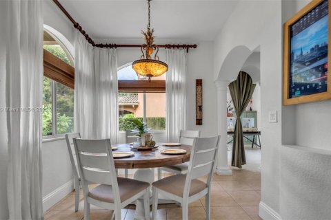 Villa ou maison à vendre à Miami, Floride: 4 chambres, 356.84 m2 № 1956757 - photo 26