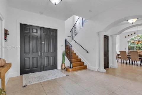 Villa ou maison à vendre à Miami, Floride: 4 chambres, 356.84 m2 № 1956757 - photo 9