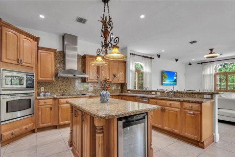 Villa ou maison à vendre à Miami, Floride: 4 chambres, 356.84 m2 № 1956757 - photo 2