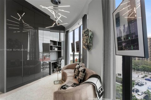 Condominio en venta en Miami, Florida, 3 dormitorios, 300.35 m2 № 2036045 - foto 28