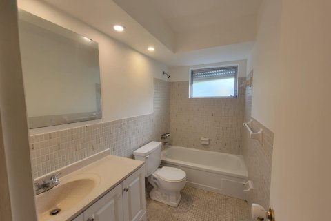 Copropriété à vendre à Hollywood, Floride: 2 chambres, 89.65 m2 № 1231292 - photo 1