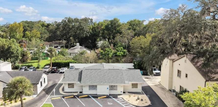 Immobilier commercial à Orlando, Floride 198.25 m2 № 2415096