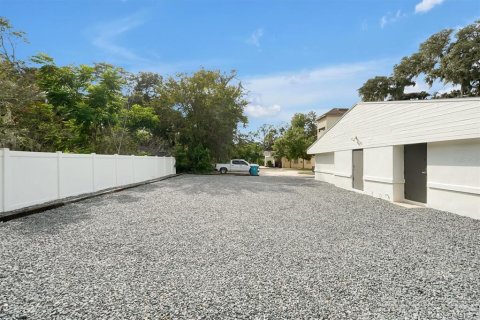 Immobilier commercial à vendre à Orlando, Floride: 198.25 m2 № 2415096 - photo 9
