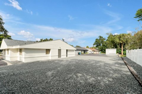 Immobilier commercial à vendre à Orlando, Floride: 198.25 m2 № 2415096 - photo 8