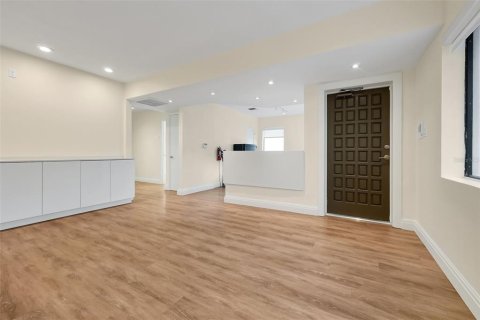 Immobilier commercial à vendre à Orlando, Floride: 198.25 m2 № 2415096 - photo 24