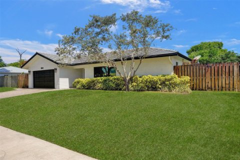 Casa en venta en Boca Raton, Florida, 4 dormitorios, 174.1 m2 № 1188789 - foto 1