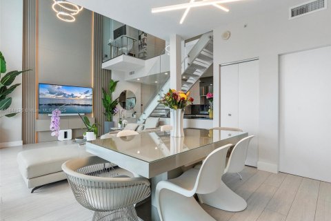 Снять в аренду кондоминиум в Майами, Флорида 2 спальни, 131.74м2, № 1990413 - фото 5