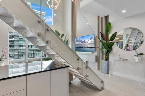 Снять в аренду кондоминиум в Майами, Флорида 2 спальни, 131.74м2, № 1990413 - фото 9