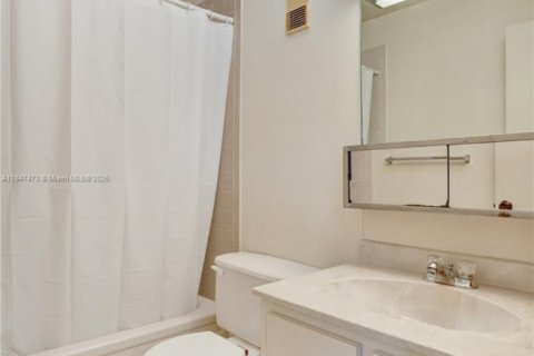 Townhouse in Davie, Florida 2 bedrooms, 139.35 sq.m. № 1847713 - photo 22