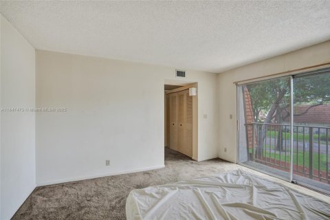Townhouse in Davie, Florida 2 bedrooms, 139.35 sq.m. № 1847713 - photo 24