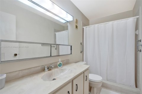 Townhouse in Davie, Florida 2 bedrooms, 139.35 sq.m. № 1847713 - photo 18