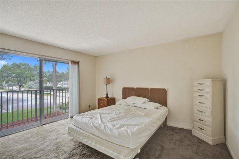 Townhouse in Davie, Florida 2 bedrooms, 139.35 sq.m. № 1847713 - photo 23