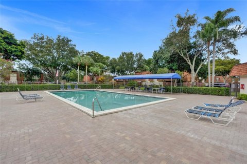 Townhouse in Davie, Florida 2 bedrooms, 139.35 sq.m. № 1847713 - photo 27