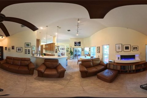 Casa en venta en Saint Petersburg, Florida, 3 dormitorios, 195.84 m2 № 1893747 - foto 13