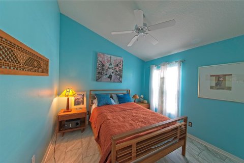 Casa en venta en Saint Petersburg, Florida, 3 dormitorios, 195.84 m2 № 1893747 - foto 24
