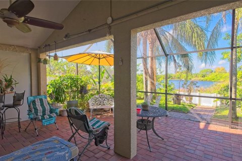 Casa en venta en Saint Petersburg, Florida, 3 dormitorios, 195.84 m2 № 1893747 - foto 29
