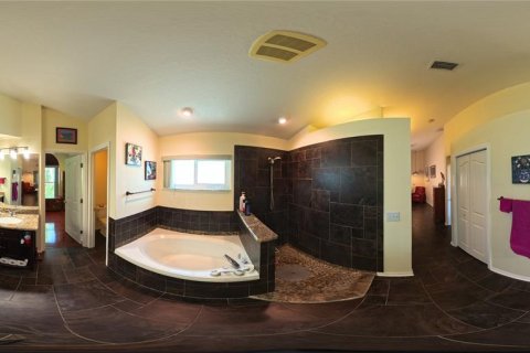 Casa en venta en Saint Petersburg, Florida, 3 dormitorios, 195.84 m2 № 1893747 - foto 19