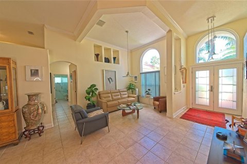 Casa en venta en Saint Petersburg, Florida, 3 dormitorios, 195.84 m2 № 1893747 - foto 2