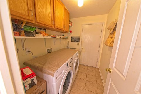 Casa en venta en Saint Petersburg, Florida, 3 dormitorios, 195.84 m2 № 1893747 - foto 28