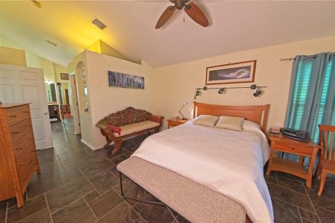 Casa en venta en Saint Petersburg, Florida, 3 dormitorios, 195.84 m2 № 1893747 - foto 14