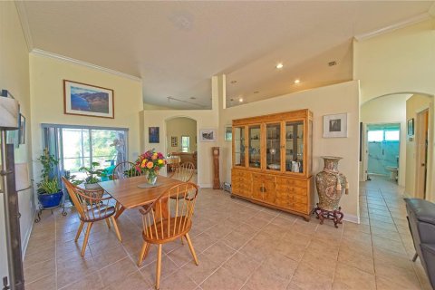 Casa en venta en Saint Petersburg, Florida, 3 dormitorios, 195.84 m2 № 1893747 - foto 4