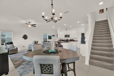 Touwnhouse à vendre à Land O' Lakes, Floride: 3 chambres, 172.89 m2 № 2205430 - photo 13